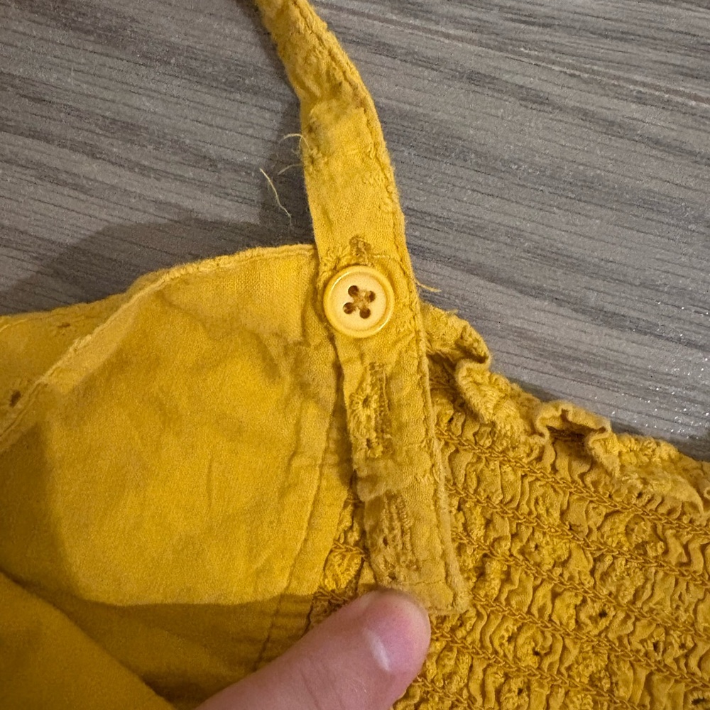 Garage Yellow Eyelet Button-Up Crop Top - Picture 4 of 5